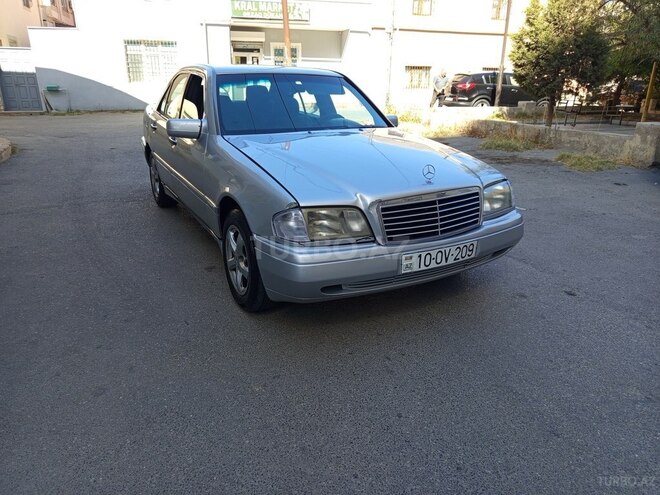 Mercedes C 220 1995, 228,000 km - 2.2 l - Bakı