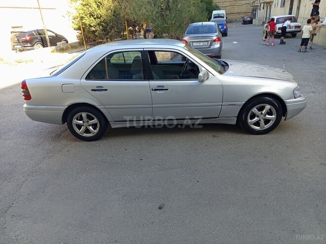 Mercedes C 220 1995, 228,000 km - 2.2 l - Bakı