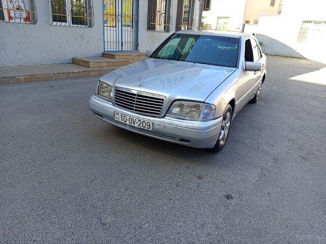 Mercedes C 220 1995, 228,000 km - 2.2 l - Bakı