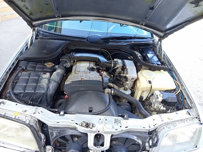 Mercedes C 220 1995, 228,000 km - 2.2 l - Bakı