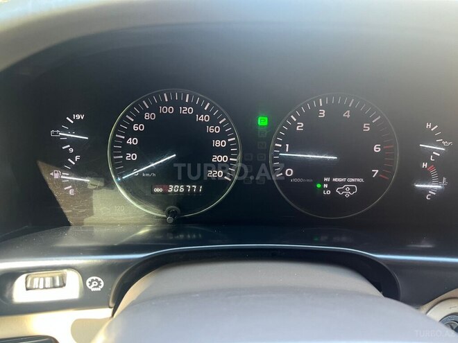 Lexus LX 470 2006, 310,000 km - 4.7 l - Gəncə