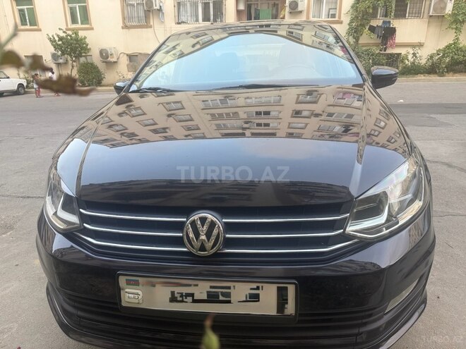 Volkswagen Polo 2019, 107,200 km - 1.6 л - Bakı