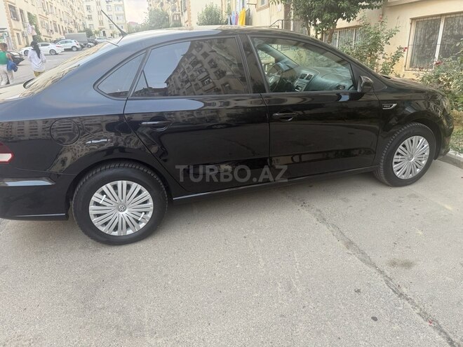 Volkswagen Polo 2019, 107,200 km - 1.6 л - Bakı