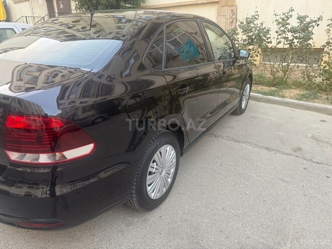 Volkswagen Polo 2019, 107,200 km - 1.6 л - Bakı