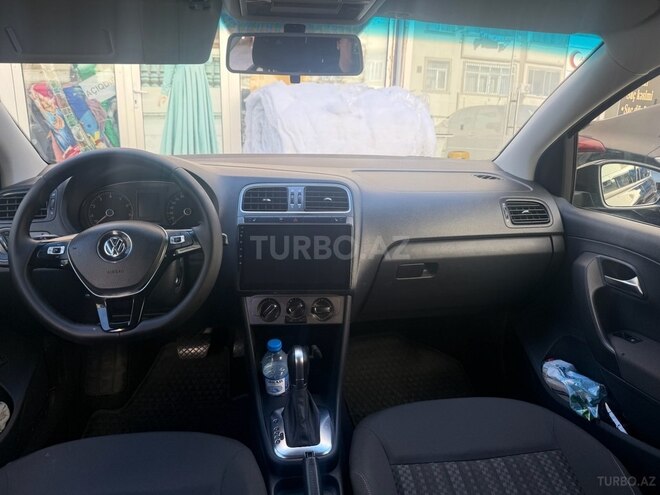 Volkswagen Polo 2019, 107,200 km - 1.6 л - Bakı