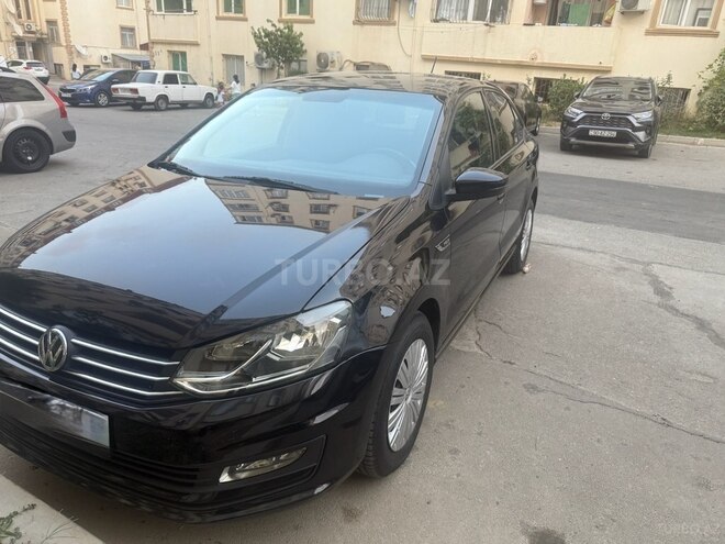 Volkswagen Polo 2019, 107,200 km - 1.6 л - Bakı