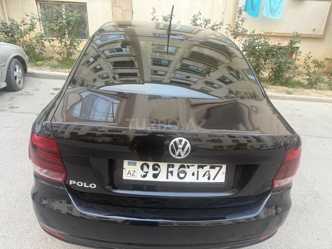 Volkswagen Polo 2019, 107,200 km - 1.6 л - Bakı