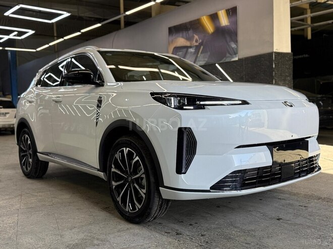 Changan Qiyuan Q05-3