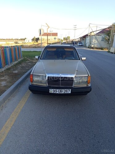Mercedes E 230 1991, 201,122 km - 2.3 l - Bakı