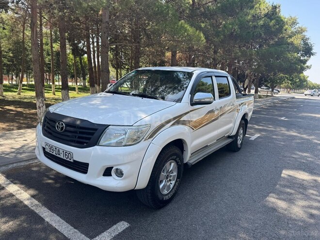 Toyota Hilux 2013, 256,000 km - 2.5 л - Bakı