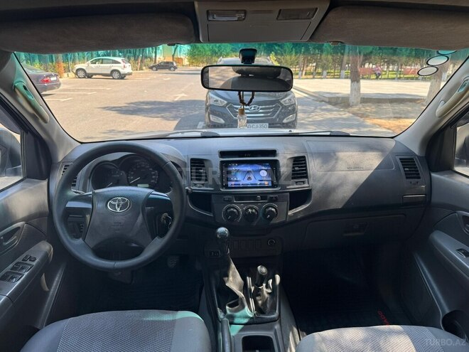 Toyota Hilux 2013, 256,000 km - 2.5 л - Bakı
