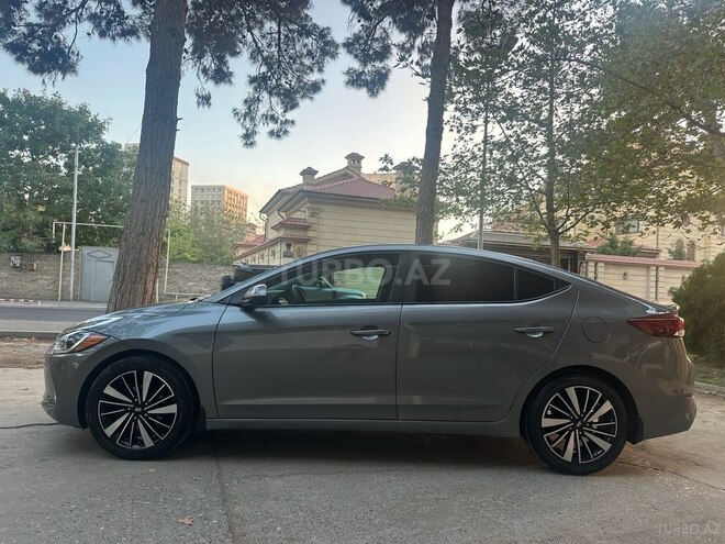 Hyundai Elantra 2017, 90,800 km - 2.0 l - Bakı