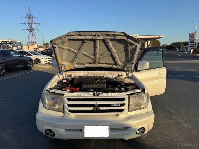 Mitsubishi Pajero io 2000, 308,521 km - 2.0 l - Bakı