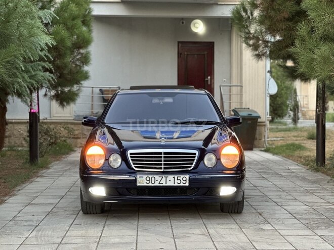 Mercedes E 240 2000, 360,000 km - 2.4 л - Saatlı