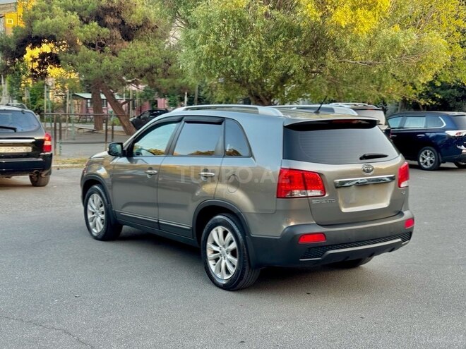 Kia Sorento 2011, 236,000 km - 2.0 l - Bakı