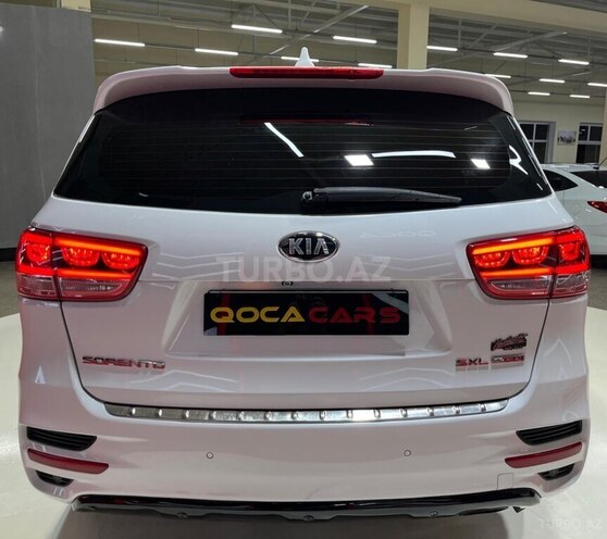 Kia Sorento-11