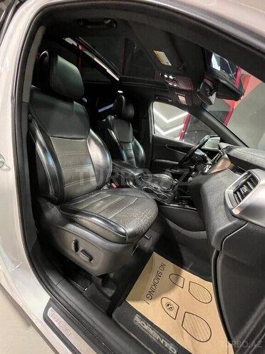 Kia Sorento-18