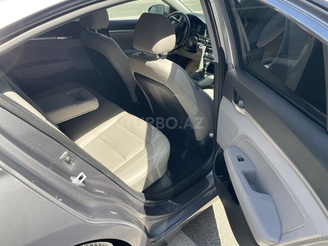 Hyundai Elantra 2019, 167,372 km - 2.0 л - Bakı