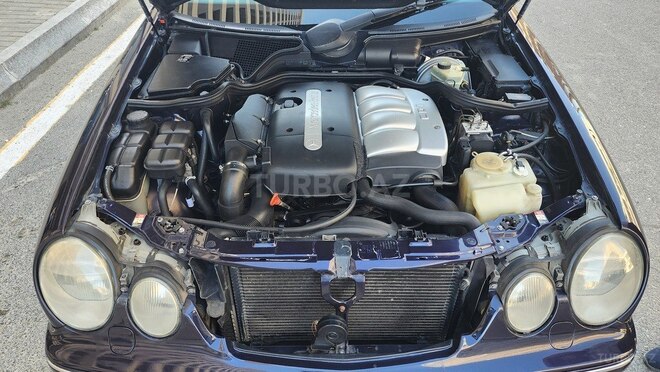 Mercedes E 220 2000, 351,550 km - 2.2 l - Bakı