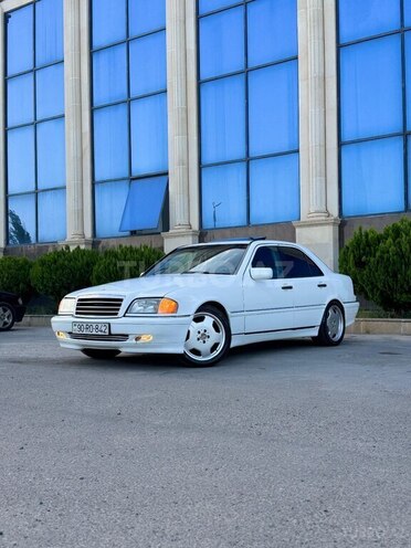 Mercedes C 230 1999, 451,000 km - 2.3 л - Beyləqan