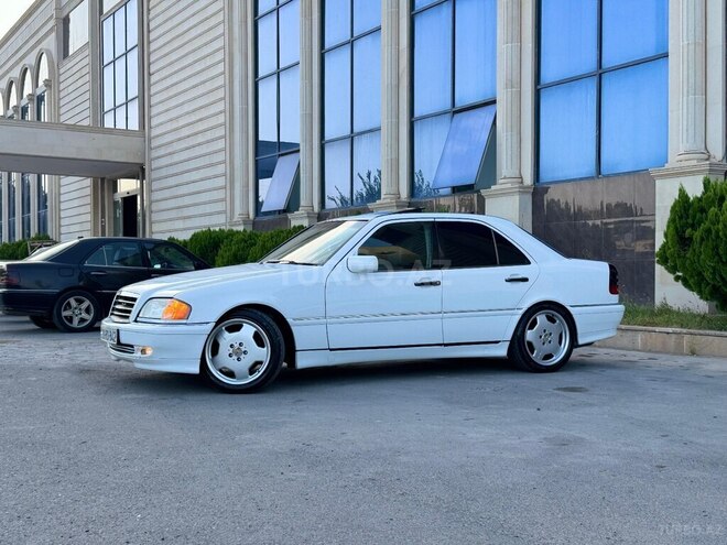 Mercedes C 230 1999, 451,000 km - 2.3 л - Beyləqan