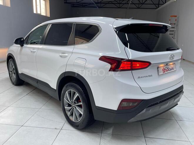 Hyundai Santa Fe-6