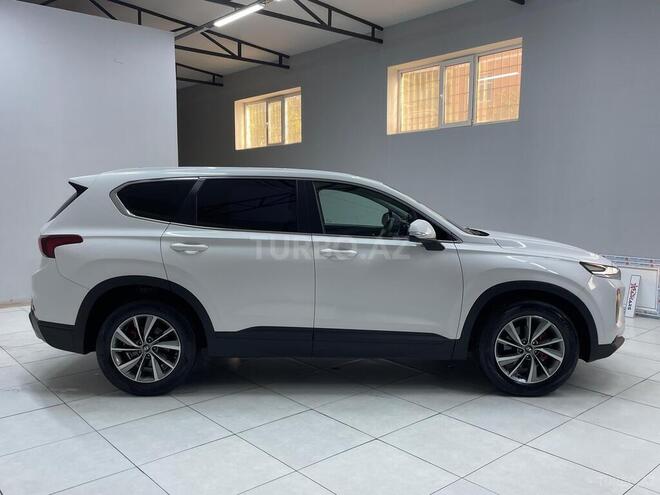Hyundai Santa Fe-9
