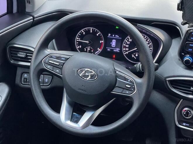 Hyundai Santa Fe-21