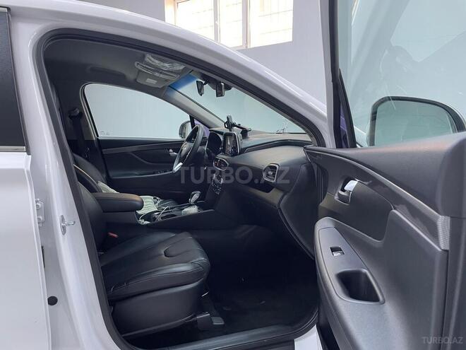 Hyundai Santa Fe-18