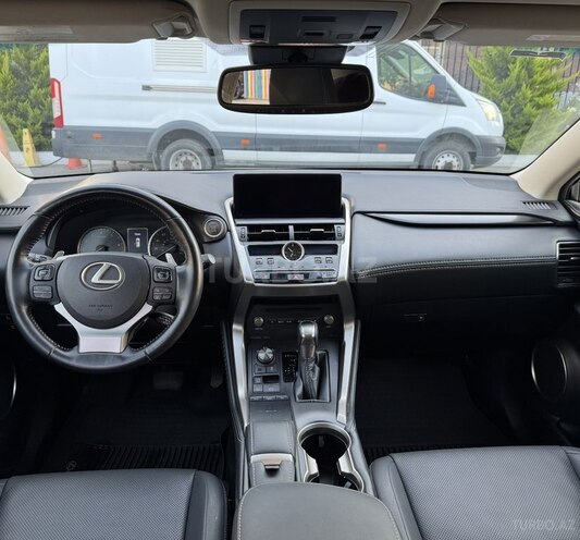 Lexus NX 300 2018, 108,000 km - 2.0 l - Bakı