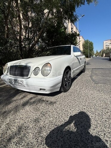 Mercedes E 200 1996, 596,916 km - 2.0 l - Bakı