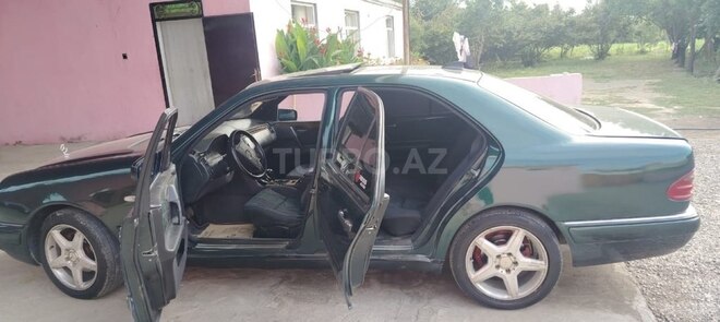 Mercedes E 230 1997, 320,000 km - 2.3 l - Ağstafa