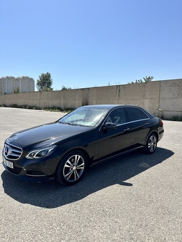 Mercedes E 220 2014, 242,000 km - 2.1 l - Bakı