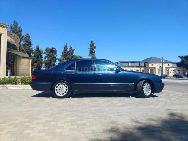 Mercedes E 270 2000, 245,876 km - 2.7 l - Bakı