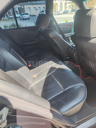 Mercedes E 270 2000, 245,876 km - 2.7 l - Bakı