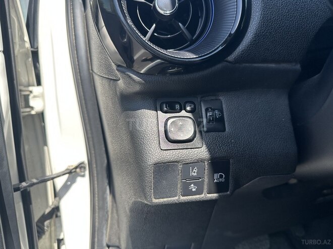 Toyota Aqua 2018, 70,000 km - 1.5 l - Bakı