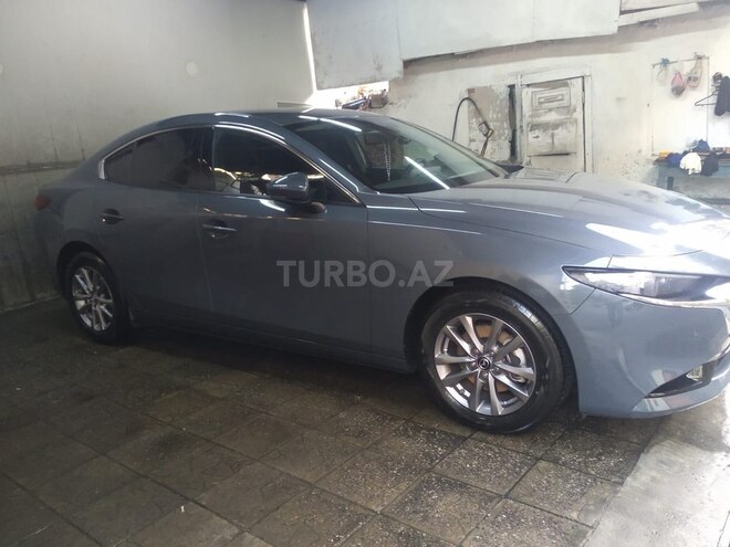 Mazda 3-3
