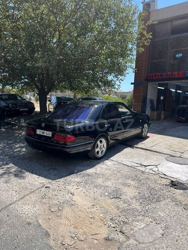 Mercedes E 280 1998, 201,000 km - 2.8 l - Sumqayıt