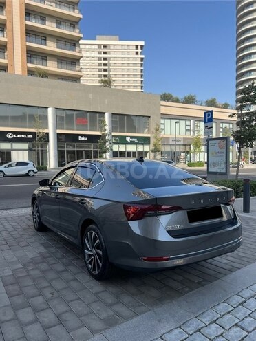 Skoda Octavia 2023, 32,200 km - 1.6 л - Bakı