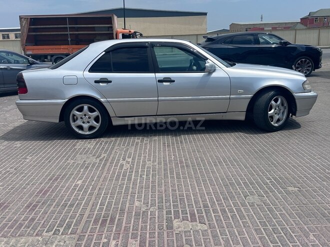 Mercedes C 220 2000, 550,000 km - 2.2 l - Bakı
