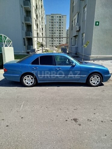 Mercedes E 240 1999, 330,000 km - 2.4 l - Bakı