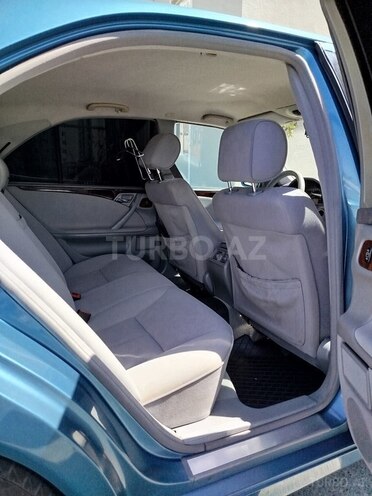 Mercedes E 240 1999, 330,000 km - 2.4 l - Bakı