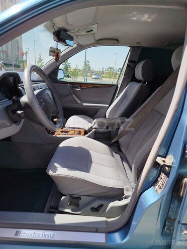 Mercedes E 240 1999, 330,000 km - 2.4 l - Bakı