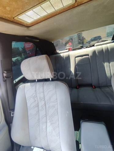 Mercedes E 240 1997, 470,000 km - 2.4 l - Bakı