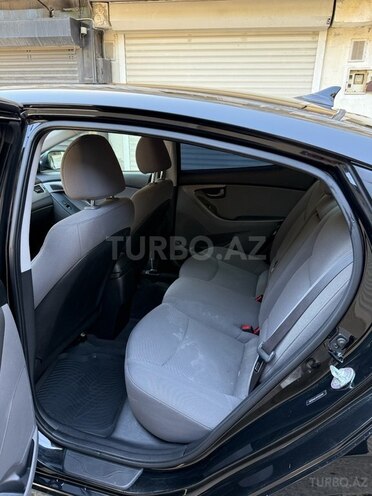 Hyundai Elantra 2014, 125,900 km - 1.8 l - Bakı