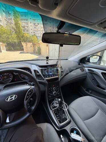 Hyundai Elantra 2014, 125,900 km - 1.8 l - Bakı