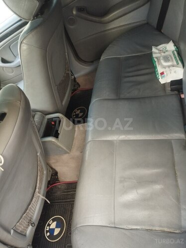 BMW 325 2001, 320,000 km - 2.5 l - Bakı