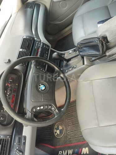 BMW 325 2001, 320,000 km - 2.5 l - Bakı