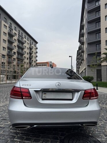 Mercedes E 250 4MATIC 2014, 282,000 km - 2.1 л - Bakı