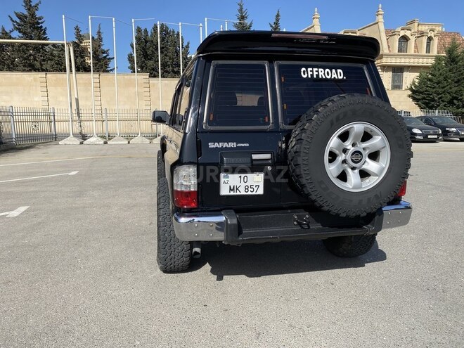 Nissan Patrol 1992, 450,000 km - 4.2 l - Bakı